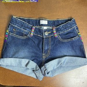 345 - Juniors Jean Shorts - Place